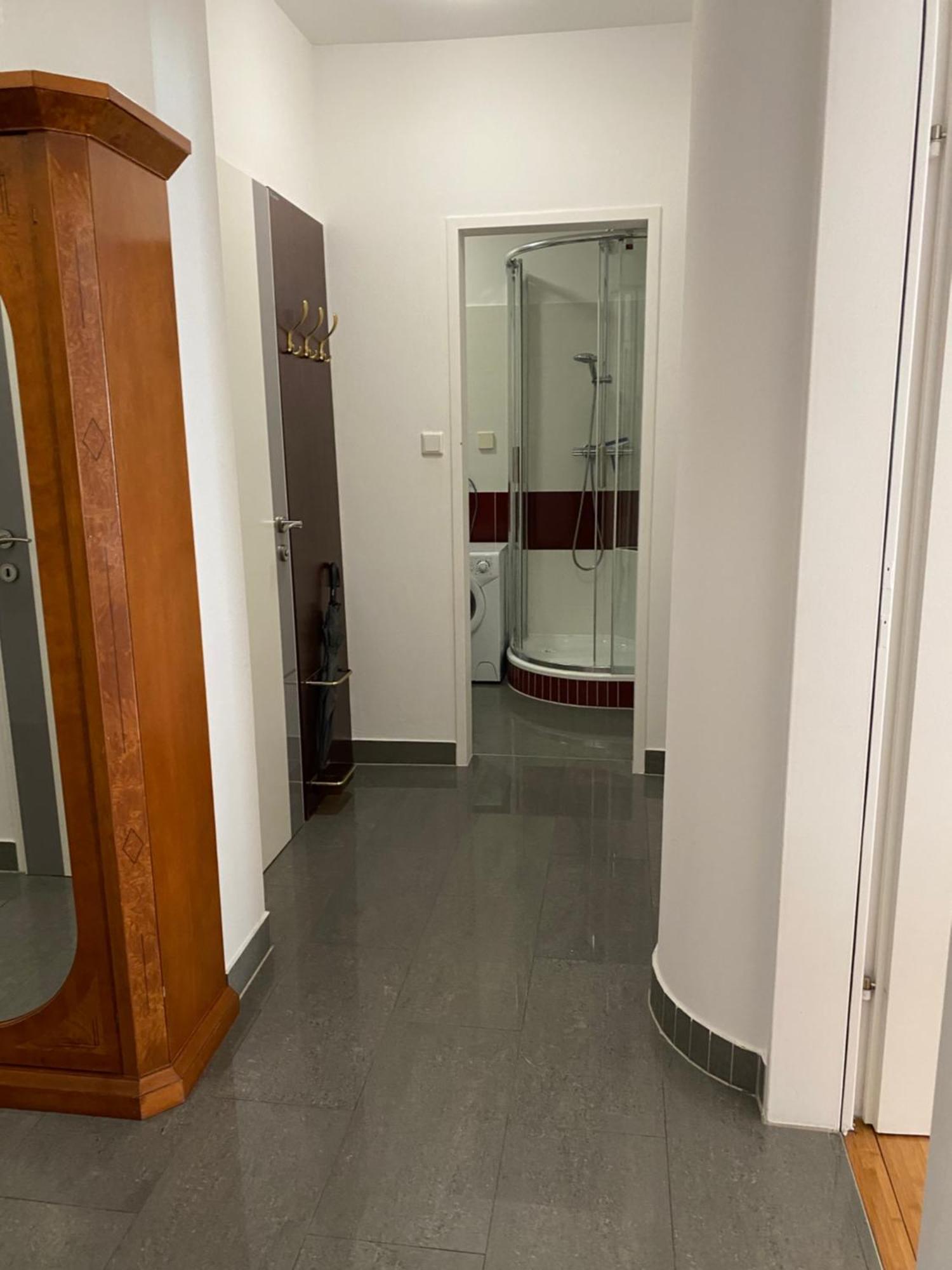 Apartment Grazbachgasse - Gratis Tiefgaragenplatz ภายนอก รูปภาพ